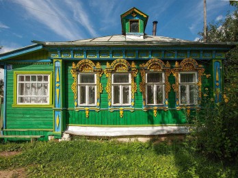 Visitar casa en un pueblo ruso con guía en español