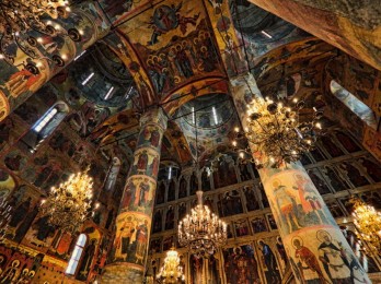 Tour guiado por el templo de la Asunción en el Kremlin de Moscú. Frescos del estilo bizantino del s. XVII
