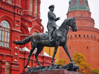 Tour-moscu-kremlin-plaza-roja-centro-historico-con-guia-en-espanol