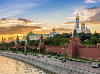 La mejor vista al Kremlin de Moscú desde el río Moscova