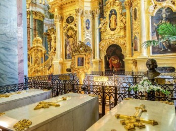 Tour San Petersburgo con guía en español: Palacio de Catalina con la Sala de ámbar, catedral de San Pedro y San Pablo - foto 51