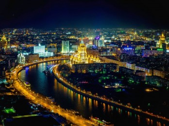 Tour por Moscú de noche iluminado. Las vistas nocturnas de Moscú con guía en español