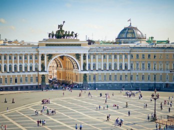 Guía en San Petersburgo en español. Atracciones: edificio del estado mayor