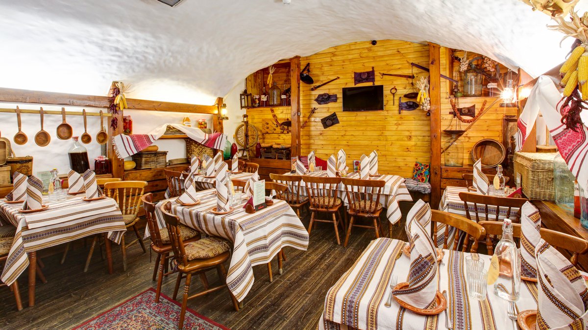 Taras Bulba, el restaurante Moscú típico ruso con platos tradicionales. Cerca de la plaza roja y en el centro