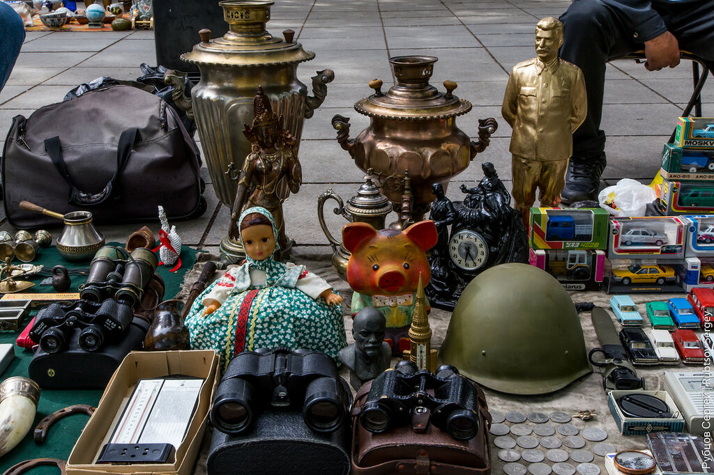 Visitar el mercado Izmailovo en Moscú para comprar antiguedades, recuerdos y souvenir