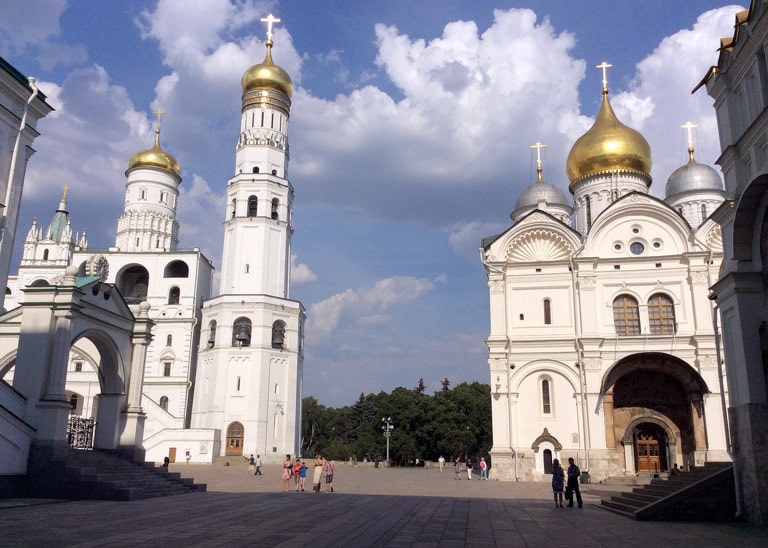 Catedral de San Arcángel Miguel y el campanario de Ivan el Grande
